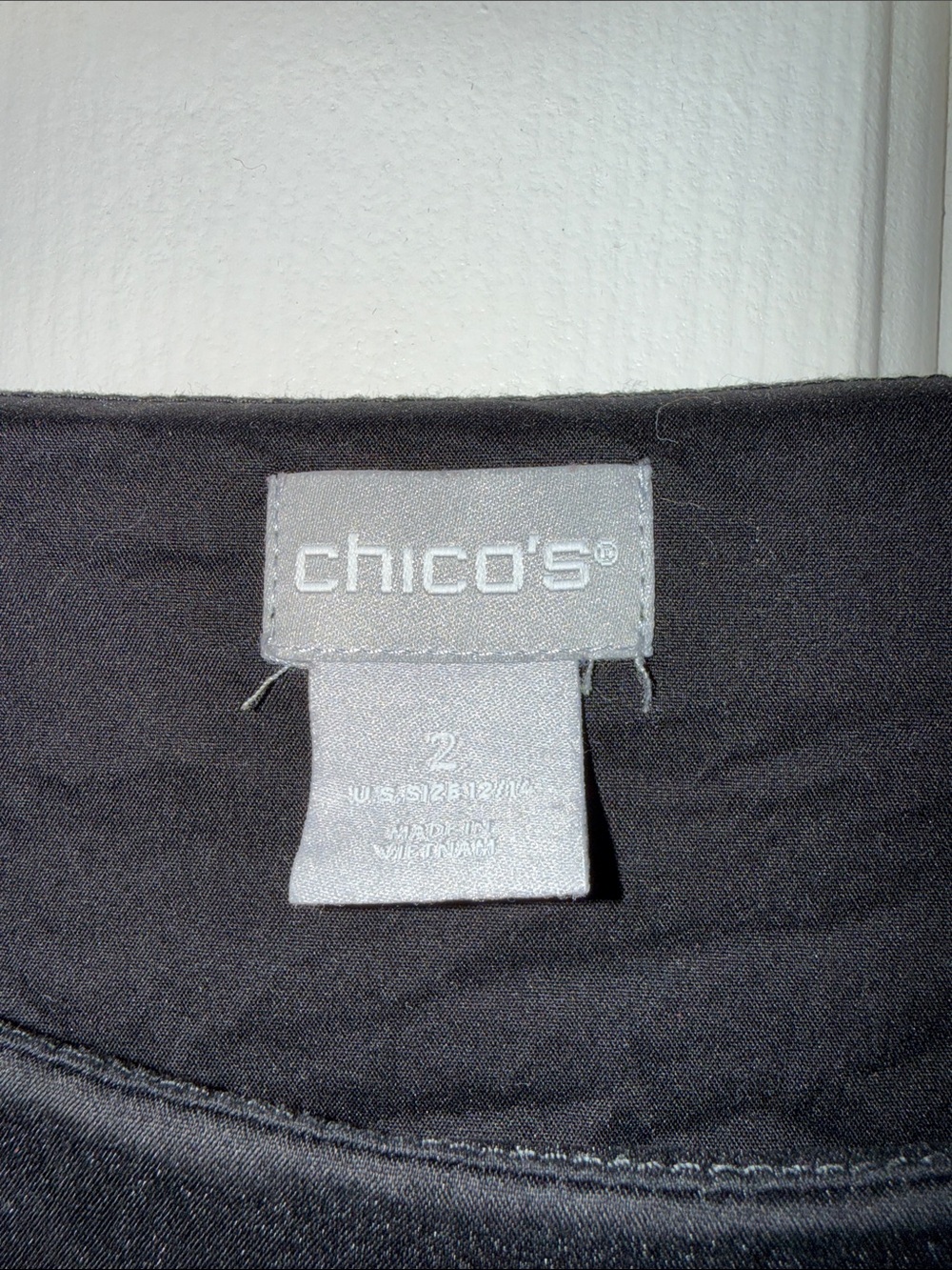 Chico's Black Women's Dress Label Close-Up - Picture 2 of 3